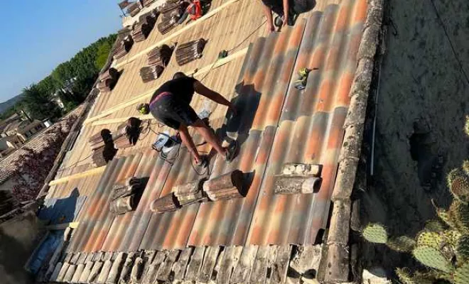 Travaux de couverture, Les Baux-de-Provence, Destrich Toiture