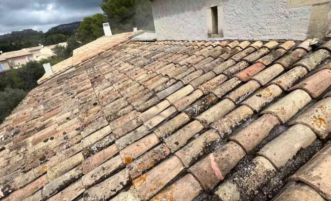 Travaux de couverture, Les Baux-de-Provence, Destrich Toiture